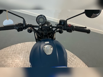 Used Royal Enfield Hntr 2025 for sale - bike-77225699: Photo