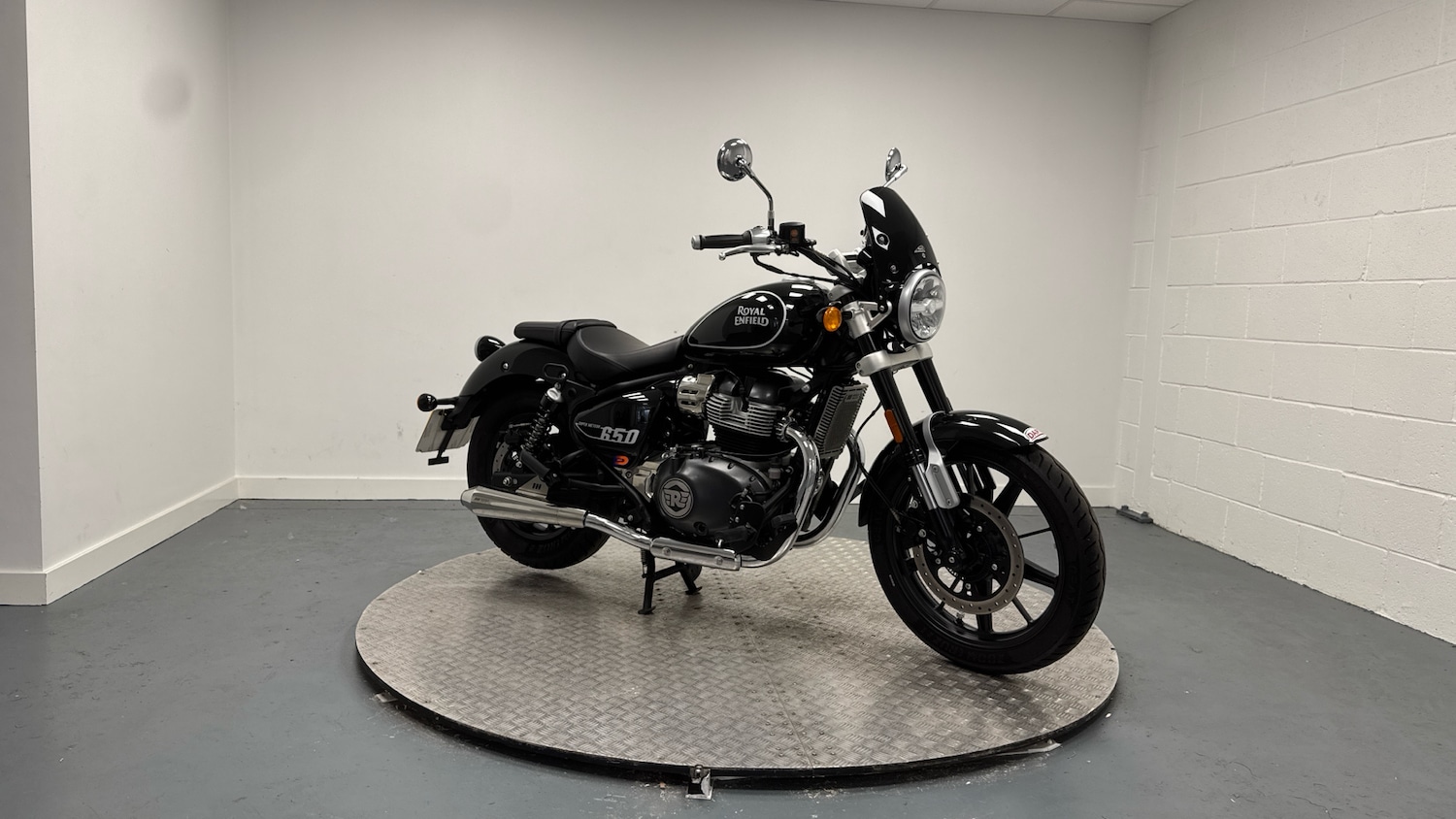 Used Royal Enfield Super Meteor 2024 for sale - 78772969: Photo 7