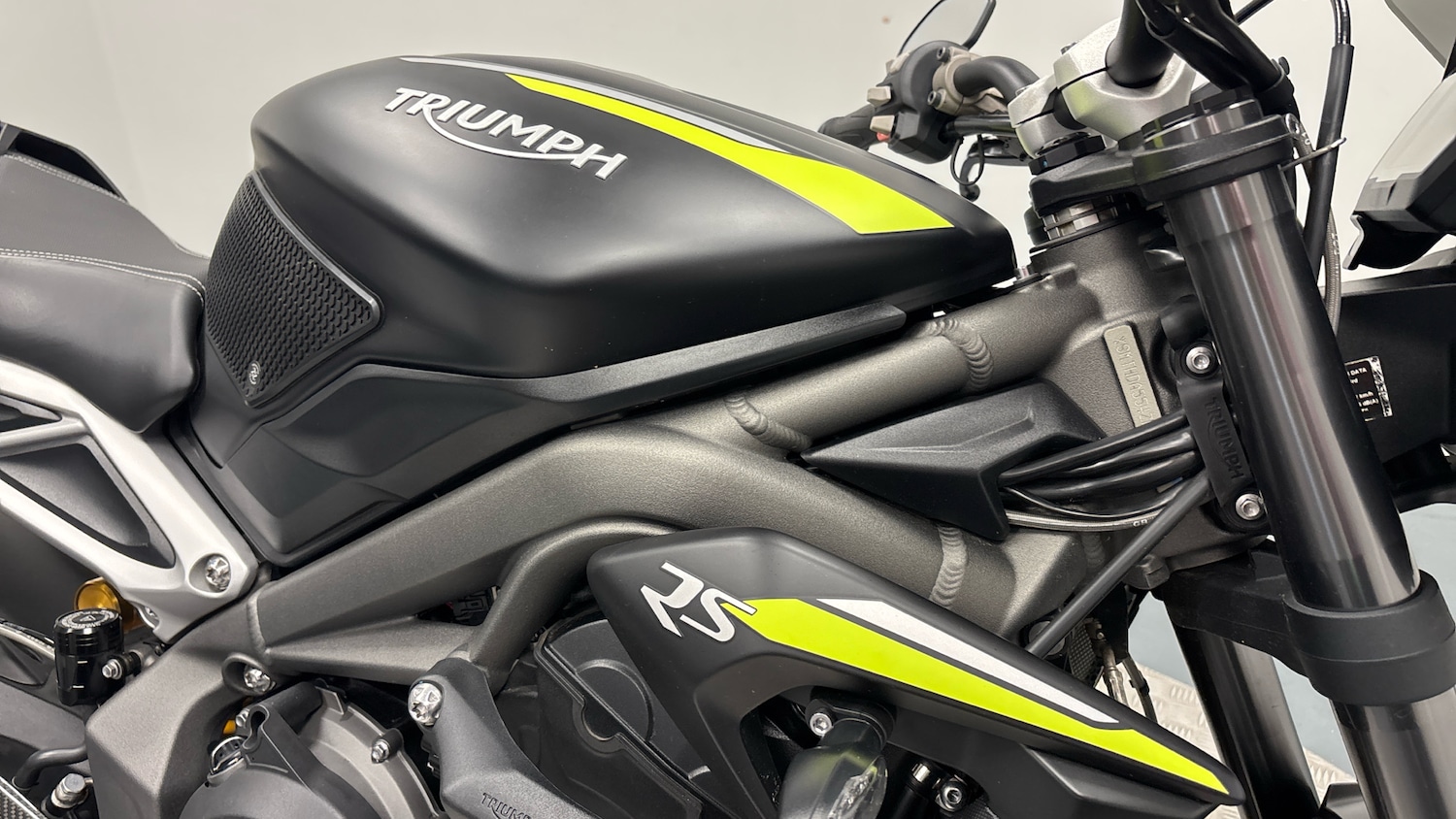 Used Triumph STREET 2021 for sale - 78939371: Photo 12
