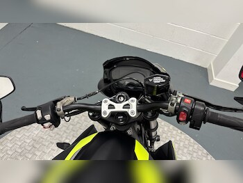Used Triumph STREET 2021 for sale - bike-78939371: Photo