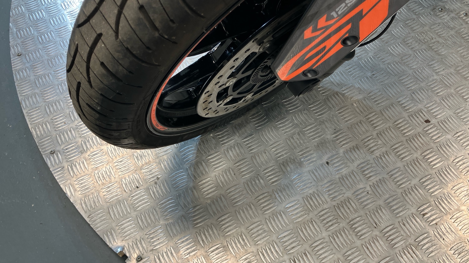 Used KTM SUPERDUKE 2016 for sale - 78909434: Photo 15