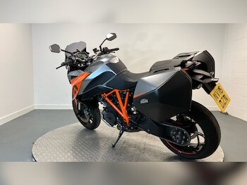Used KTM SUPERDUKE 2016 for sale - bike-78909434: Photo
