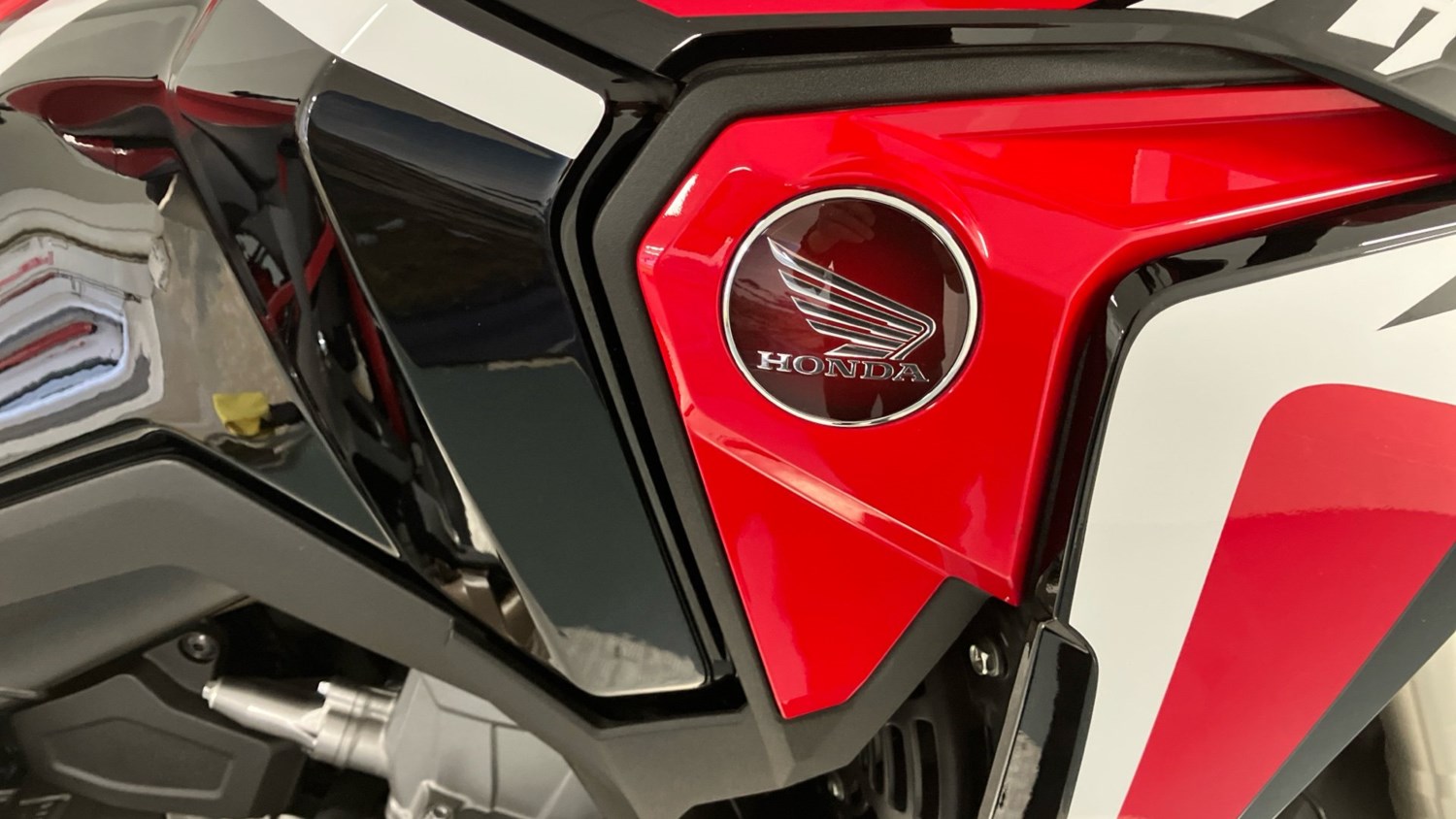 2021 Honda Africa Twin Honda Africa Twin CRF1100 DCT DUEL Petrol Manual - Picture 17 of 24