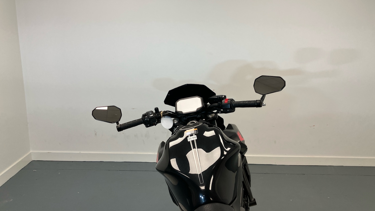 Used Kawasaki Z 2023 for sale - 78765416: Photo 2
