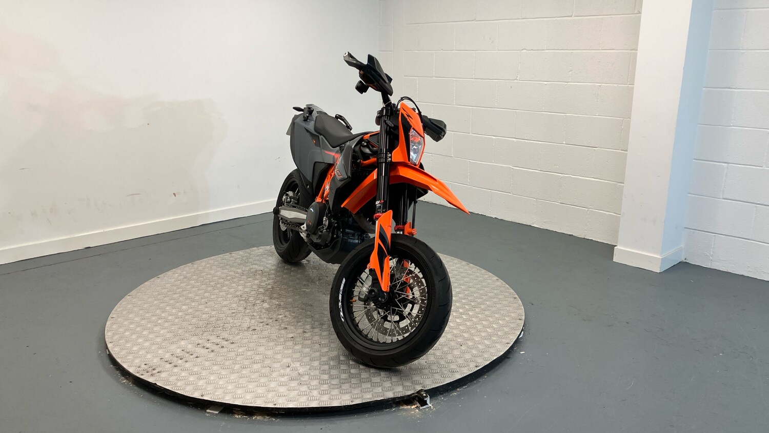KTM Smc