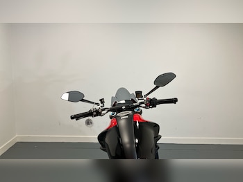 Used Ducati Monster 2024 for sale - bike-78094935: Photo