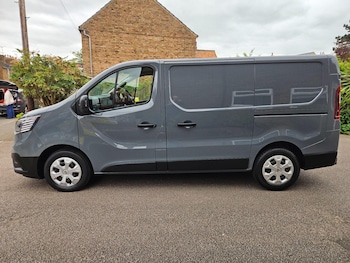 Used Renault Trafic 2023 for sale - 79602330: Photo