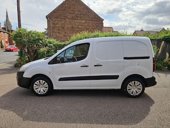 Used Citroen Berlingo 2017 for sale - 79337640: Photo