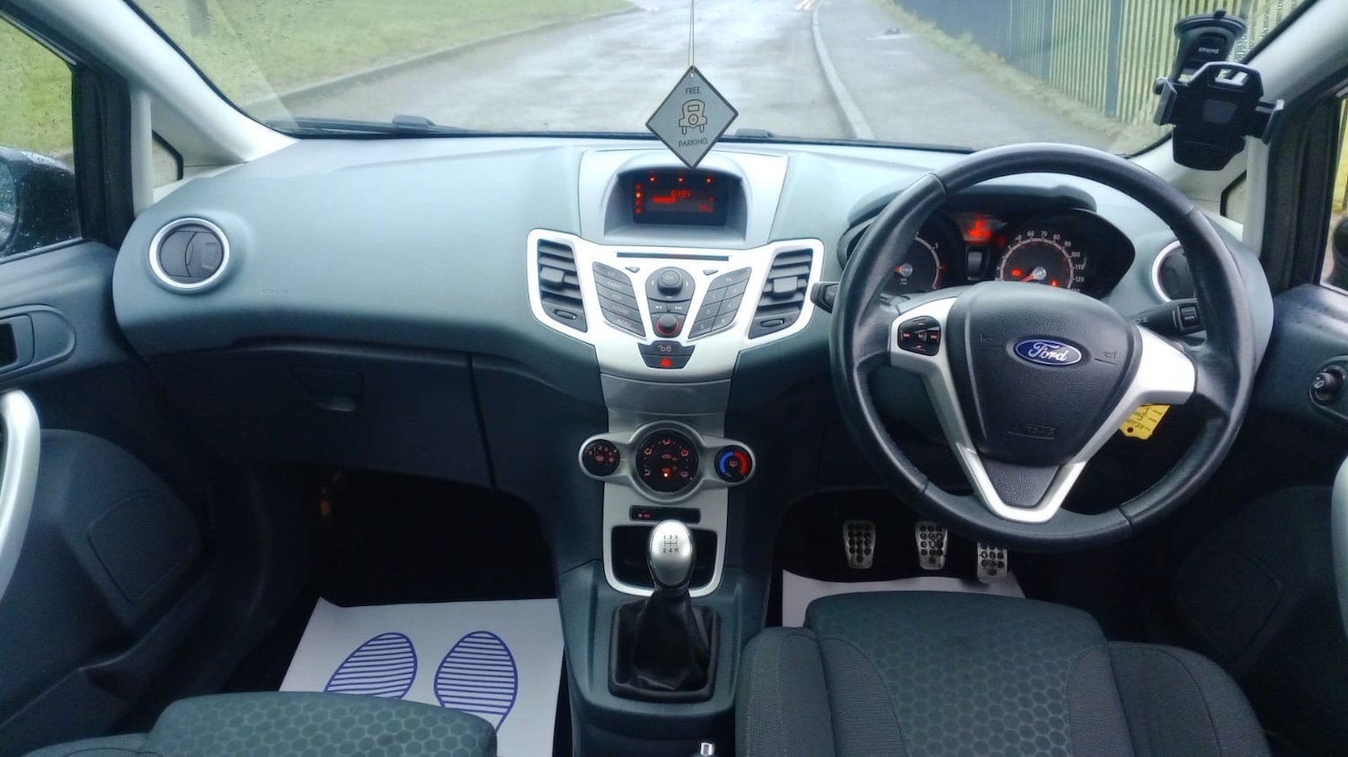 Used Ford Fiesta 2011 for sale - 77168020: Photo 10