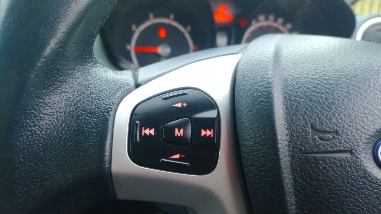 Used Ford Fiesta 2011 for sale - 77168020: Photo 8