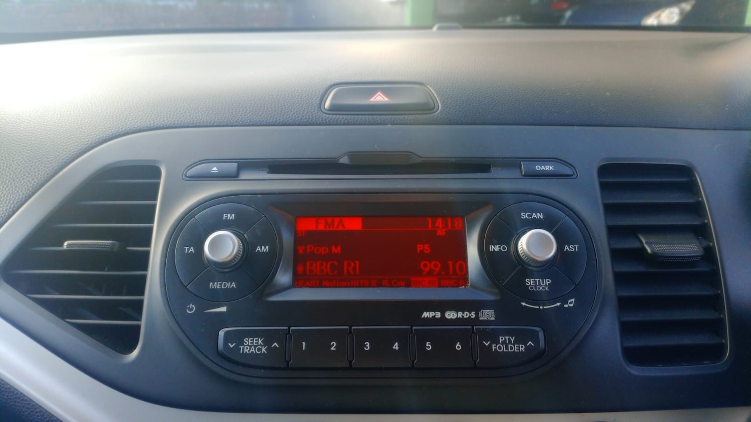 Used Kia Picanto 2014 for sale - 76477501: Photo 11