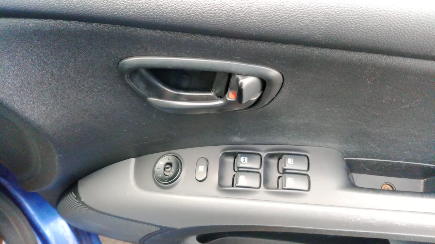 Used Hyundai i10 2012 for sale - 76919238: Photo 15