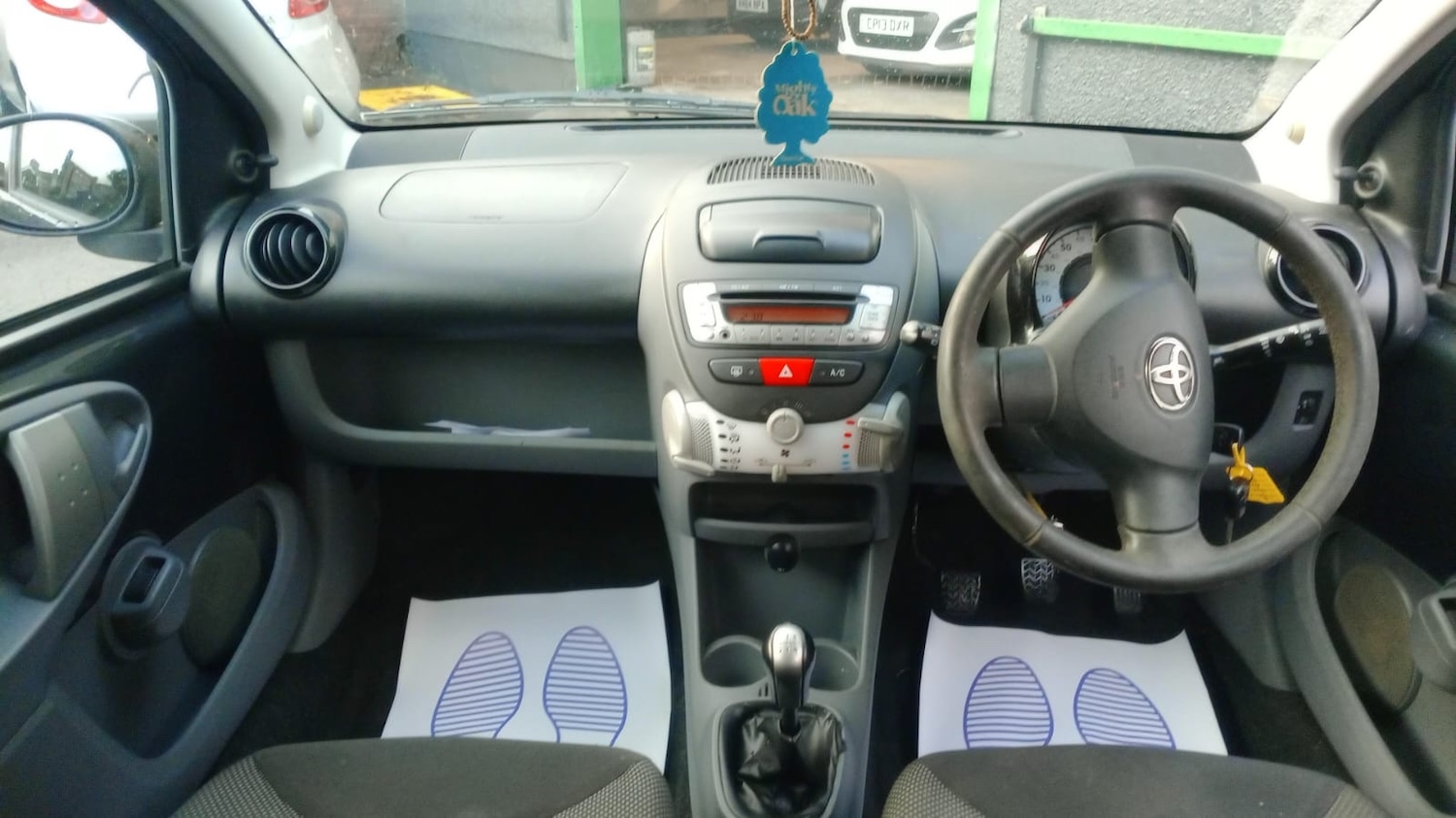 Used Toyota AYGO 2011 for sale - 77159041: Photo 10