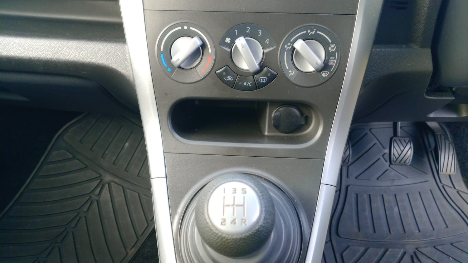 Used Vauxhall Agila 2009 for sale - 76140956: Photo 12