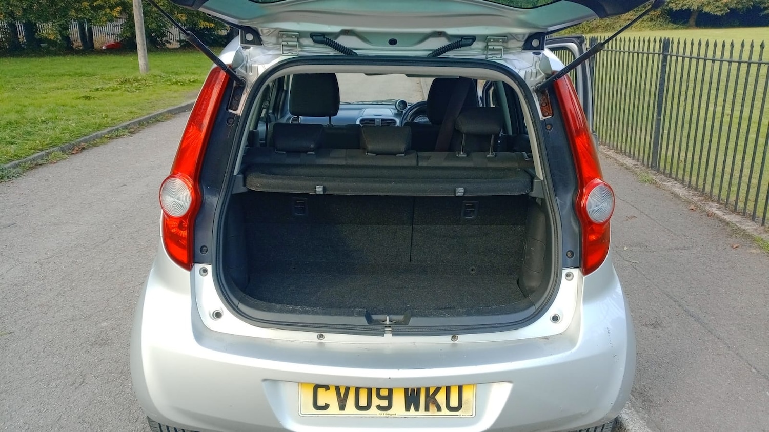 Used Vauxhall Agila 2009 for sale - 76140956: Photo 13