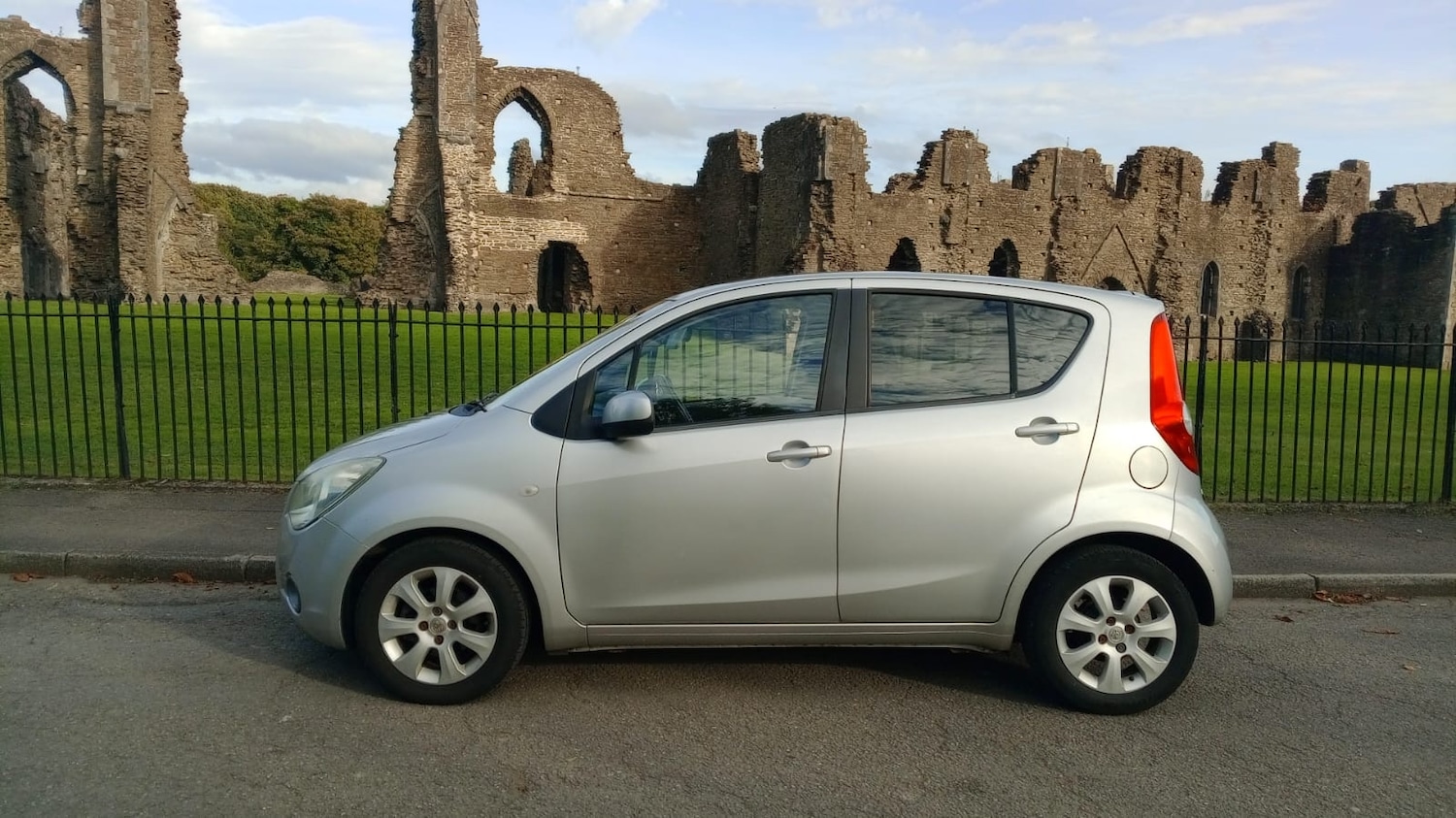 Used Vauxhall Agila 2009 for sale - 76140956: Photo 2