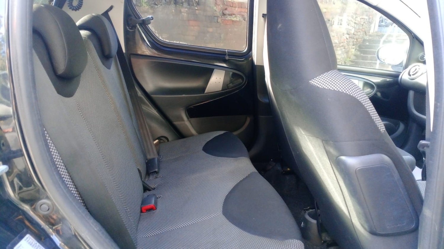 Used Toyota AYGO 2014 for sale - 76331142: Photo 9