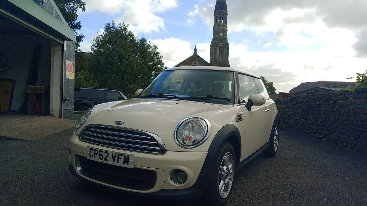 Used MINI Hatch 2012 for sale - 75178108: Photo 2