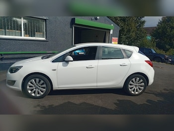 Used Vauxhall Astra 2015 for sale - 75603931: Photo