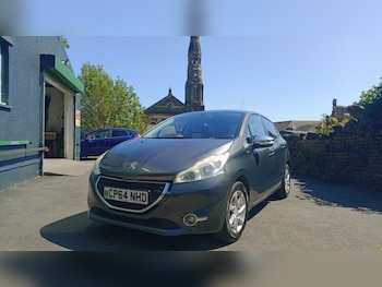 Used Peugeot 208 2014 for sale - 78421757: Photo