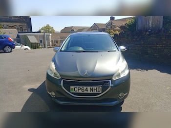 Used Peugeot 208 2014 for sale - 78421757: Photo