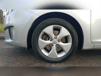 Used Kia Carens 2013 for sale - 78026338: Photo