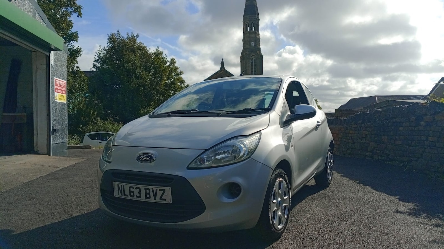 Used Ford Ka 2013 for sale - 75943851: Photo 2