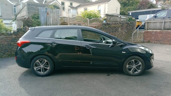Used Hyundai i30 2015 for sale - 76103973: Photo 4