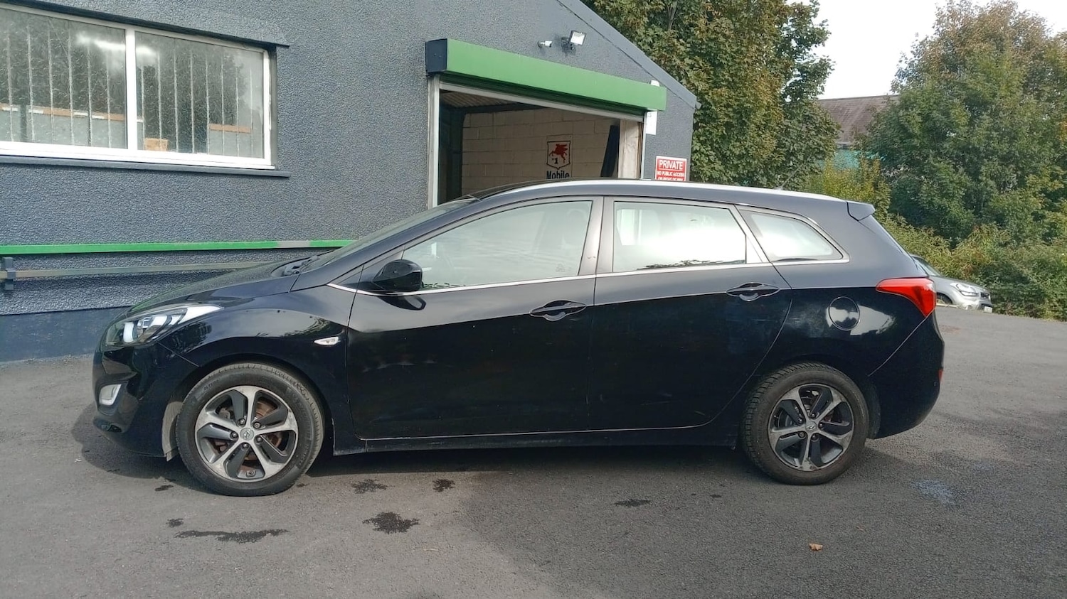 Used Hyundai i30 2015 for sale - 76103973: Photo 6