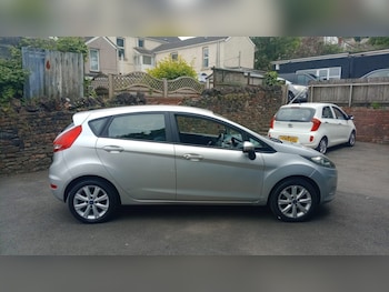 Used Ford Fiesta 2010 for sale - 78581525: Photo