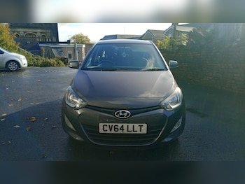 Used Hyundai i20 2014 for sale - 76286061: Photo