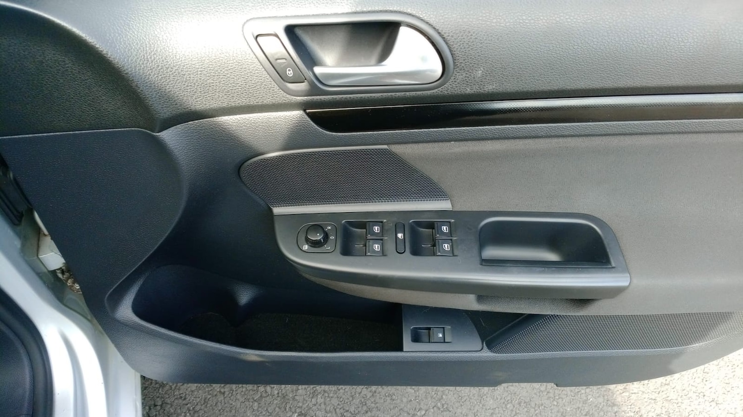 Used Volkswagen Jetta 2009 for sale - 74360225: Photo 19