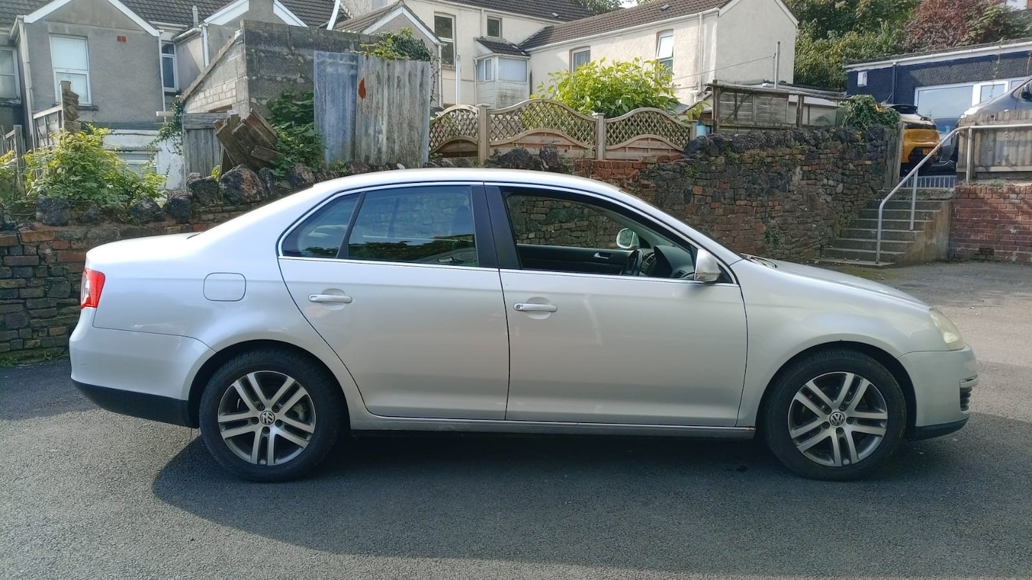 Used Volkswagen Jetta 2009 for sale - 74360225: Photo 6