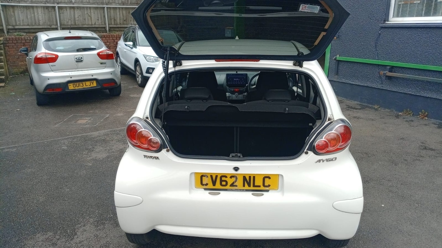 Used Toyota AYGO 2012 for sale - 77896203: Photo 13