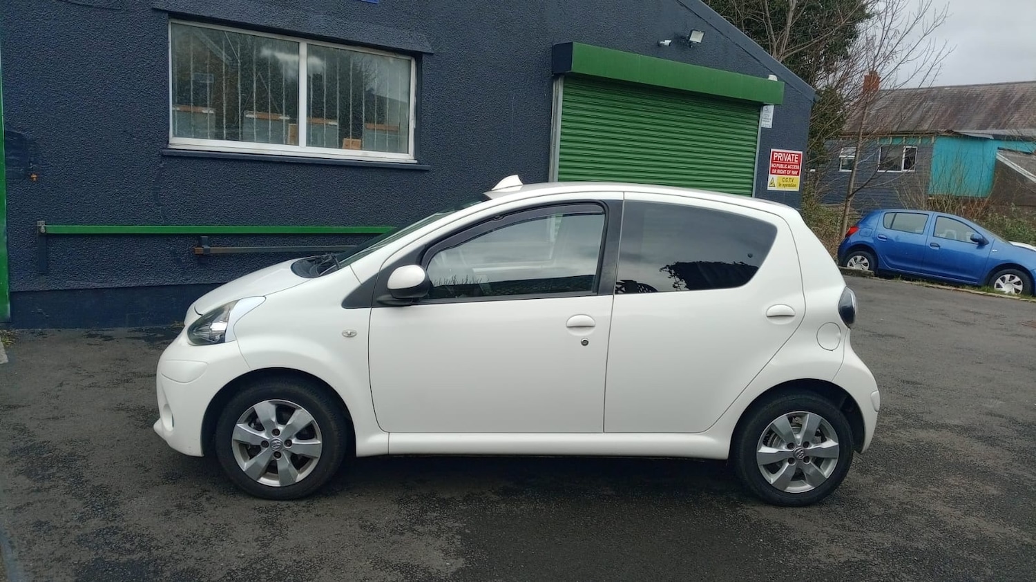 Used Toyota AYGO 2012 for sale - 77896203: Photo 6