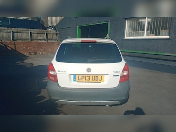 Used Skoda Fabia 2013 for sale - 76103743: Photo