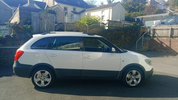 Used Skoda Fabia 2013 for sale - 76103743: Photo 3