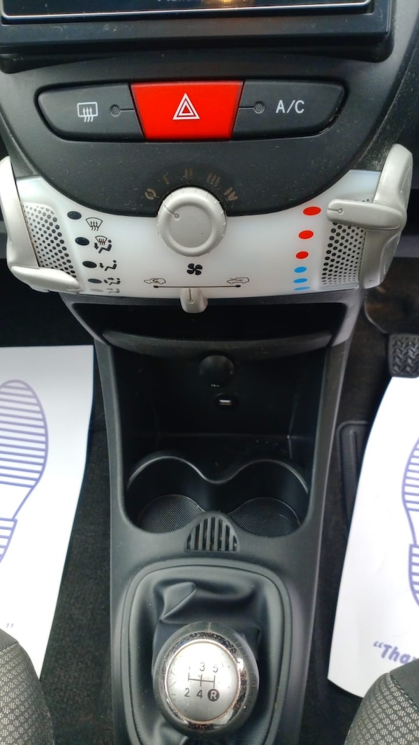 Used Toyota AYGO 2014 for sale - 76242625: Photo 13