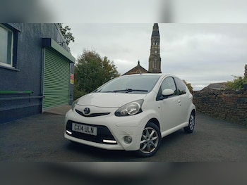 Used Toyota AYGO 2014 for sale - 76242625: Photo