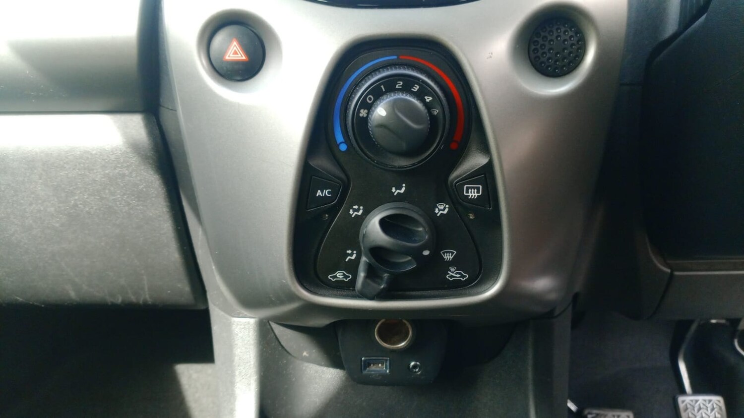 Used Citroen C1 2015 for sale - 73892809: Photo 14