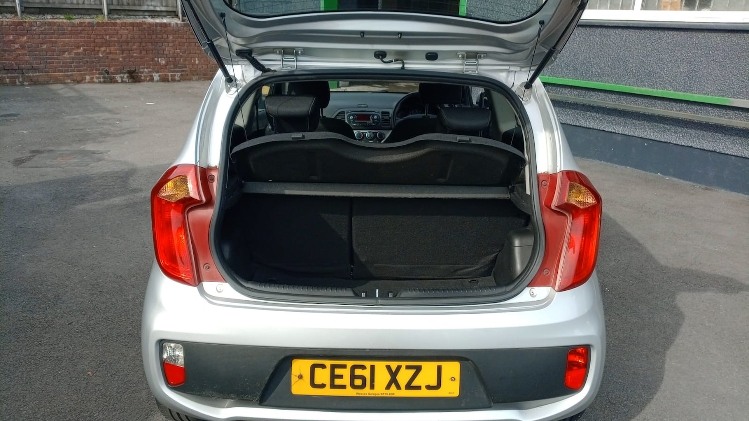 Used Kia Picanto 2011 for sale - 76101730: Photo 21