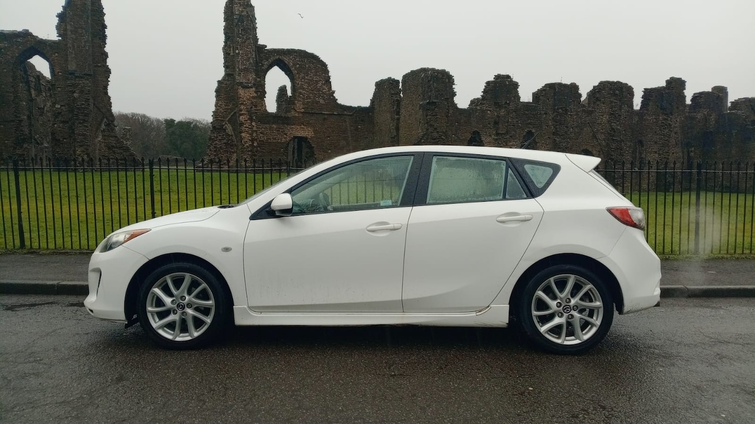 Used Mazda Mazda3 2013 for sale - 77136640: Photo 4