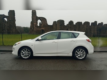 Used Mazda Mazda3 2013 for sale - 77136640: Photo