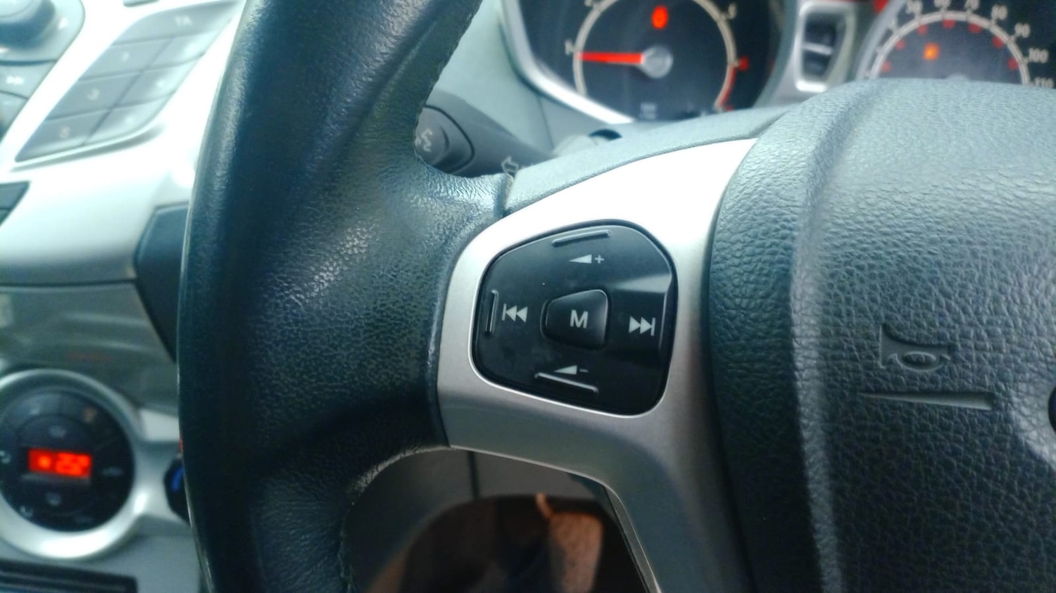 Used Ford Fiesta 2009 for sale - 77730145: Photo 12