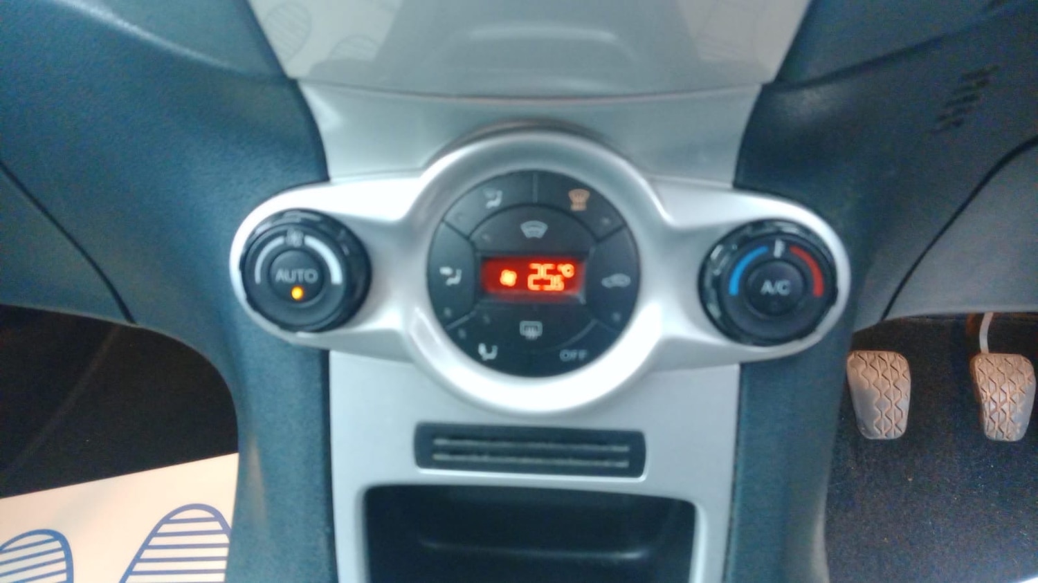 Used Ford Fiesta 2009 for sale - 77730145: Photo 15