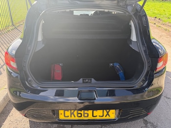 Used Renault Clio 2016 for sale - 77842202: Photo