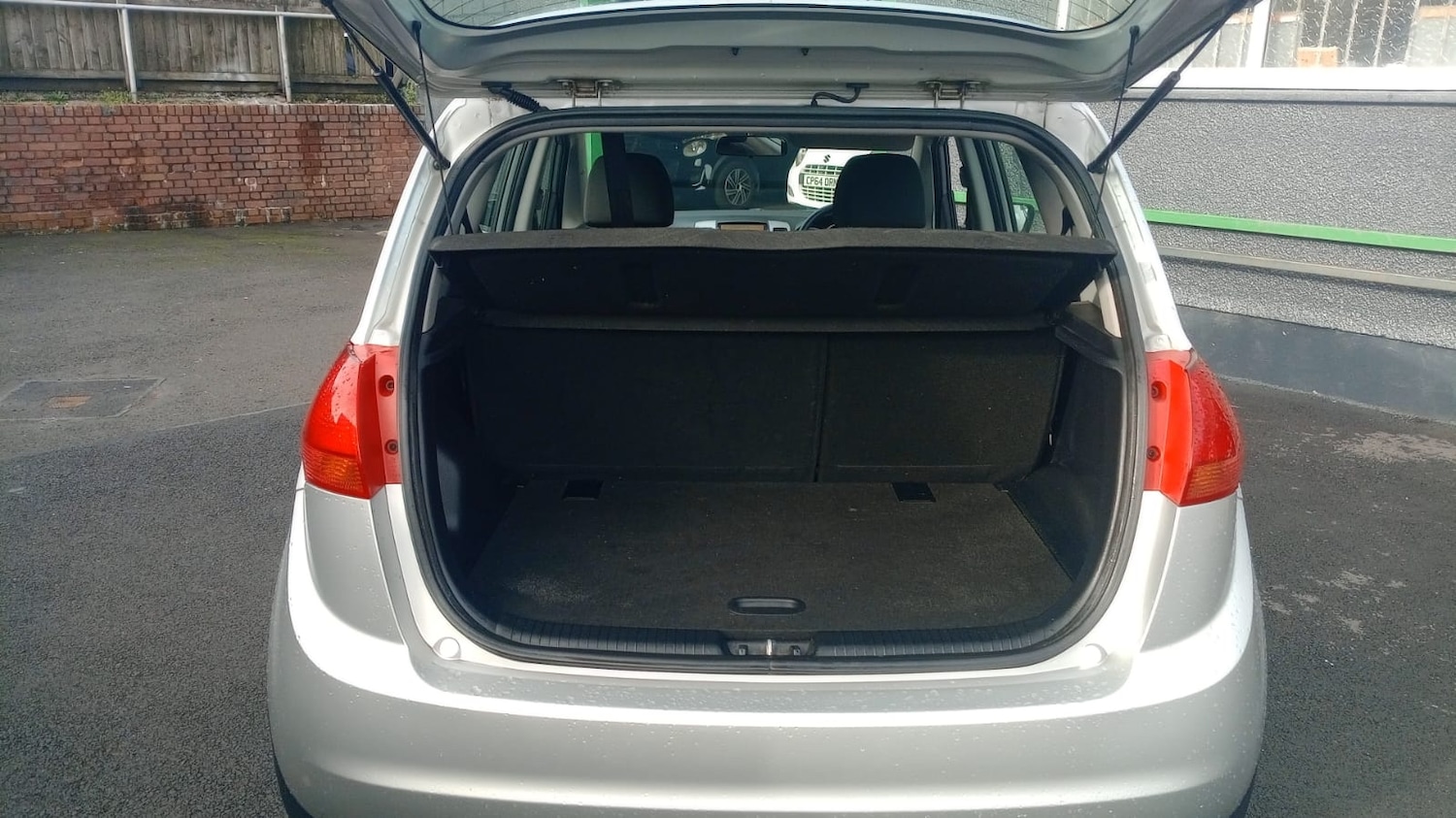 Used Kia Venga 2012 for sale - 76556689: Photo 18