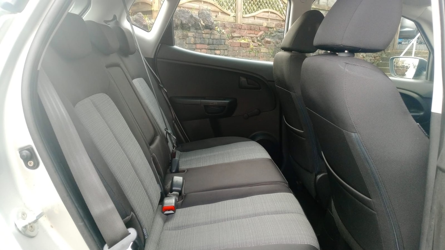 Used Kia Venga 2012 for sale - 76556689: Photo 9