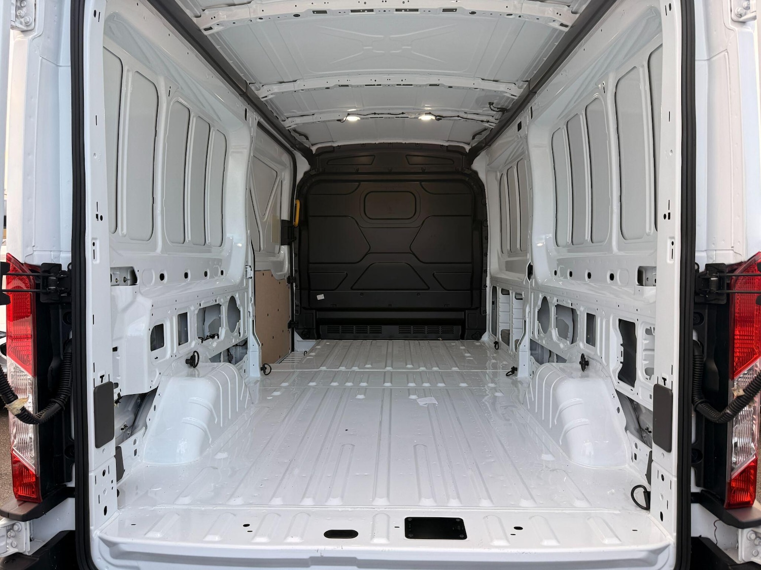 Used Ford Transit 2025 for sale - 77710184: Photo 29