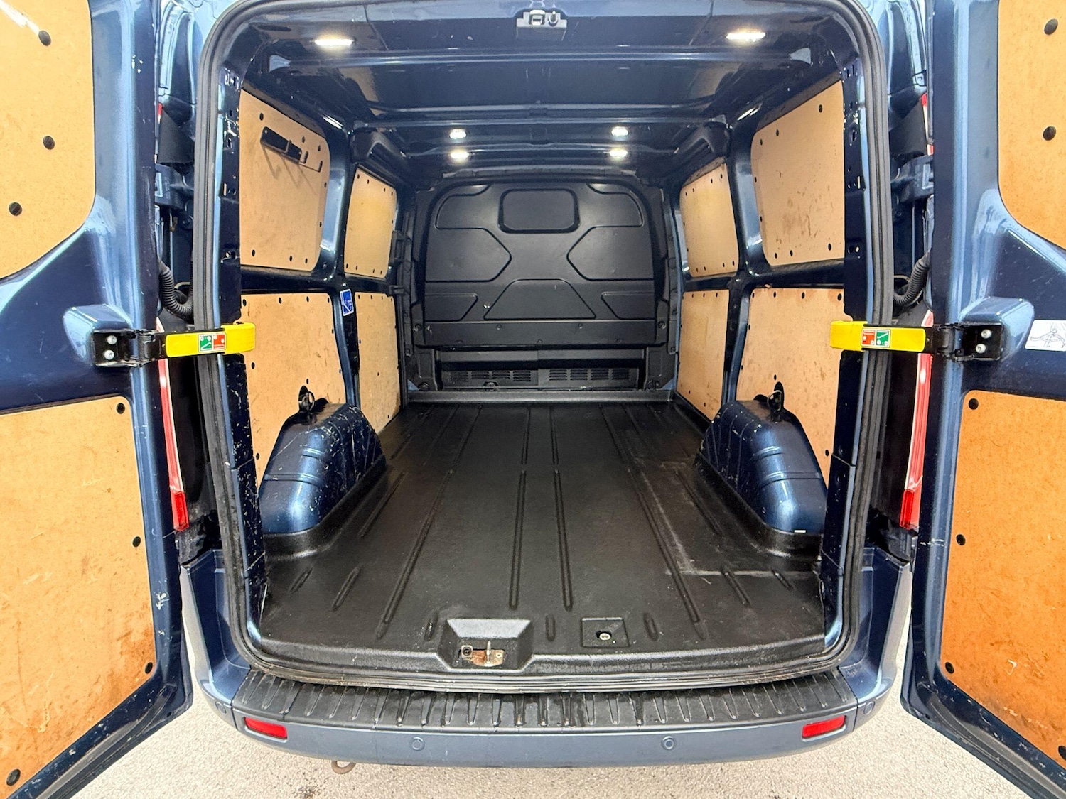 Used Ford Transit Custom 2020 for sale - 77798911: Photo 12